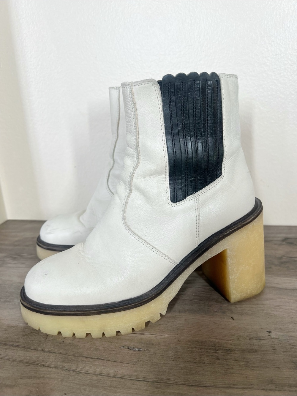 Free People James White Cream Leather Chelsea Platform Boots Gum Sole Size 37